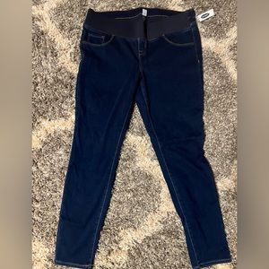 NWT- Old Navy Maternity Rockstar Front Low Panel Jeans